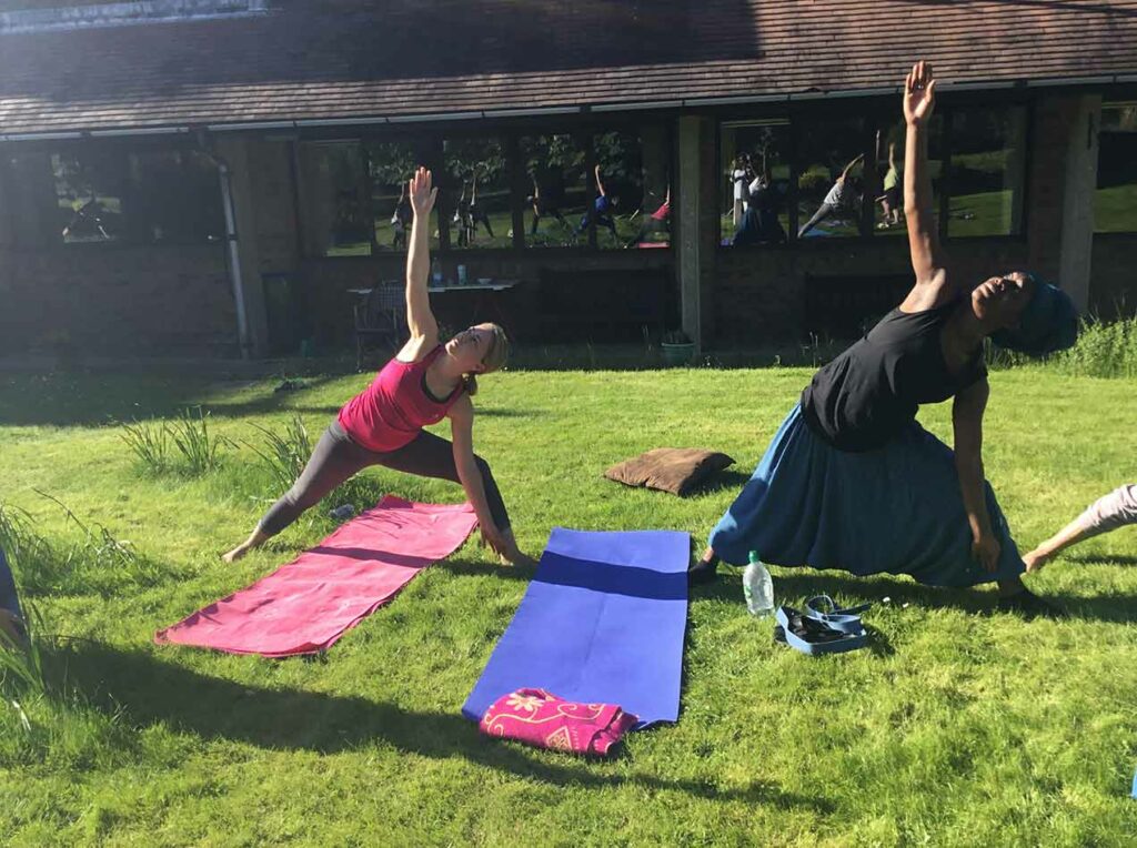 Vinyasa Yoga flow Classes at the Artichoke Place, in Camberwell London, SE5 8TS - image1